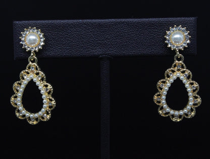 Pearl Teardrop Earrings