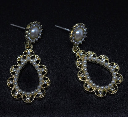 Pearl Teardrop Earrings